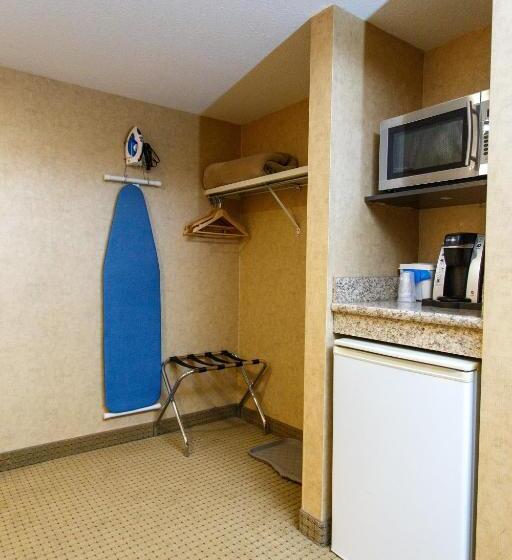 غرفة ديلوكس, The George Dawson Inn & Conference Centre