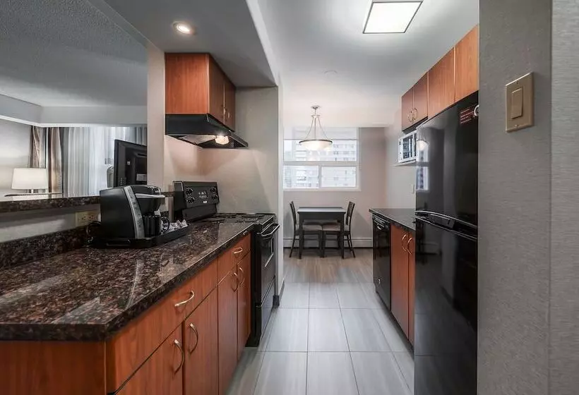 プレミアムスタジオ, Coast Calgary Downtown Hotel & Suites By Apa