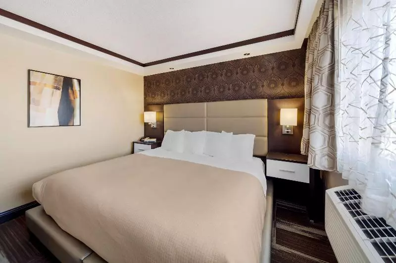 سوئیت با تخت بزرگ, Best Western Plus Edmonton Airport