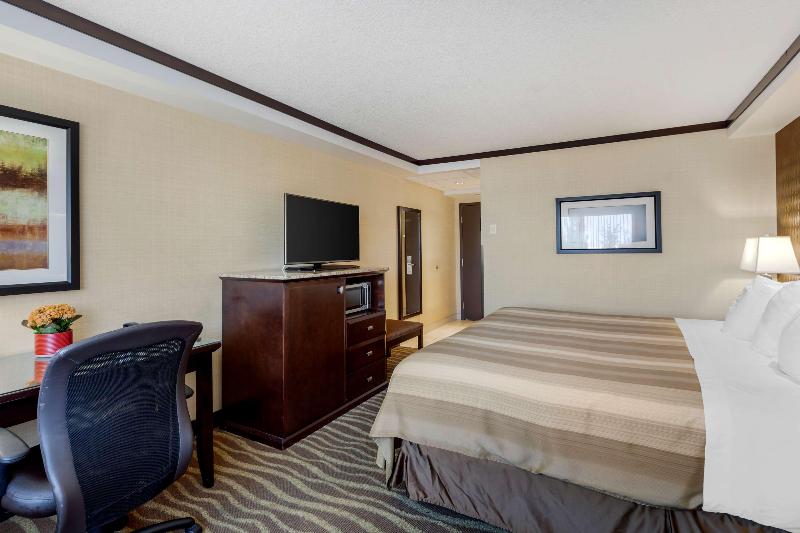 キングサイズベッドのスタンダードルーム, Best Western Plus Edmonton Airport