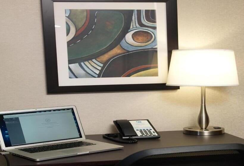 جناح, Coast Calgary Downtown Hotel & Suites By Apa