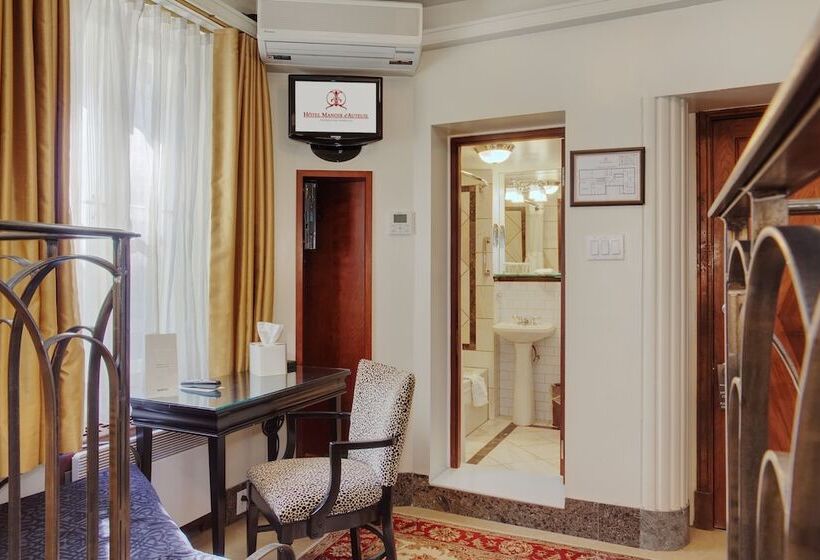 Номер Стандарт, Manoir D Auteuil