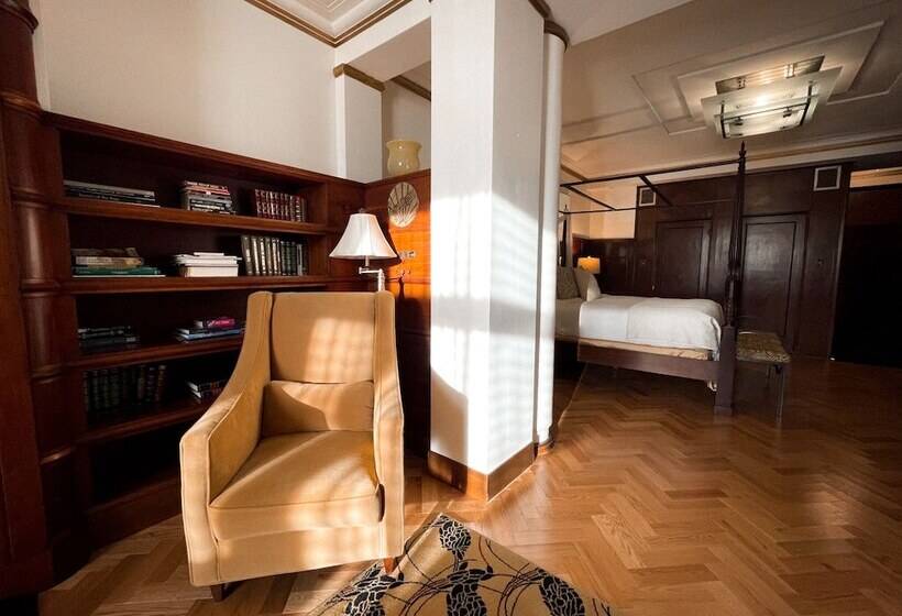 Президентский Люкс, Manoir D Auteuil