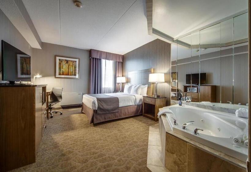 带按摩浴盆的套房, Monte Carlo Inn Airport Suites