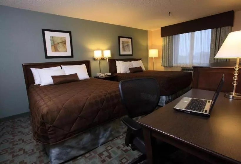اتاق استاندارد, Ramada By Wyndham Saskatoon