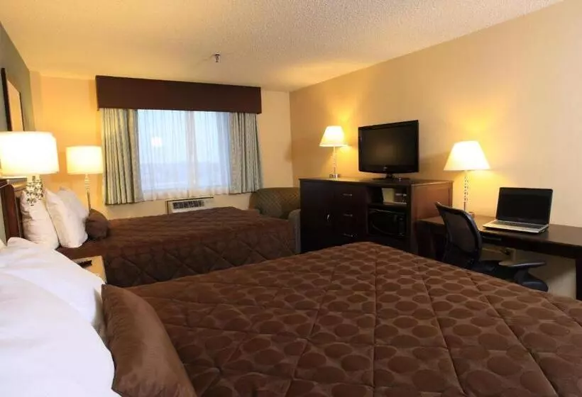 اتاق استاندارد, Ramada By Wyndham Saskatoon