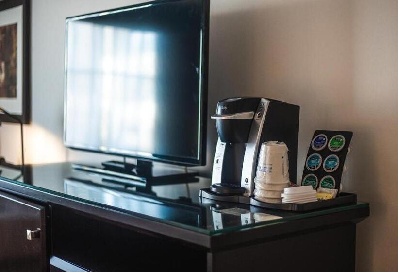 身障者適用スタンダードルーム, Ramada By Wyndham Surrey/langley