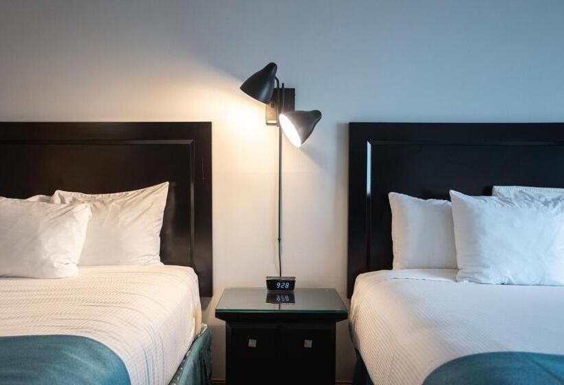 クイーンサイズベッドのスタンダードルーム, Ramada By Wyndham Surrey/langley
