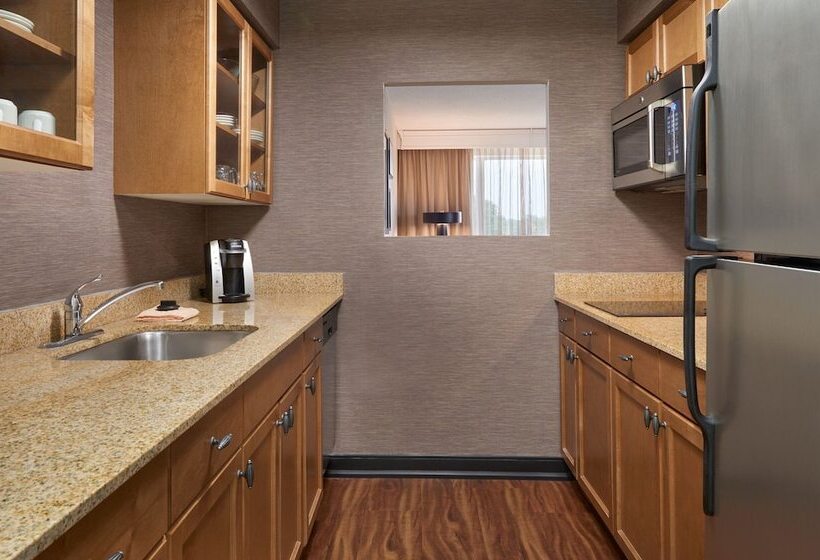 جناح, Residence Inn By Marriott London Canada