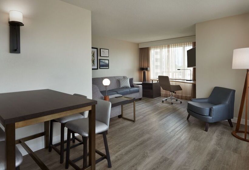جناح, Residence Inn By Marriott London Canada