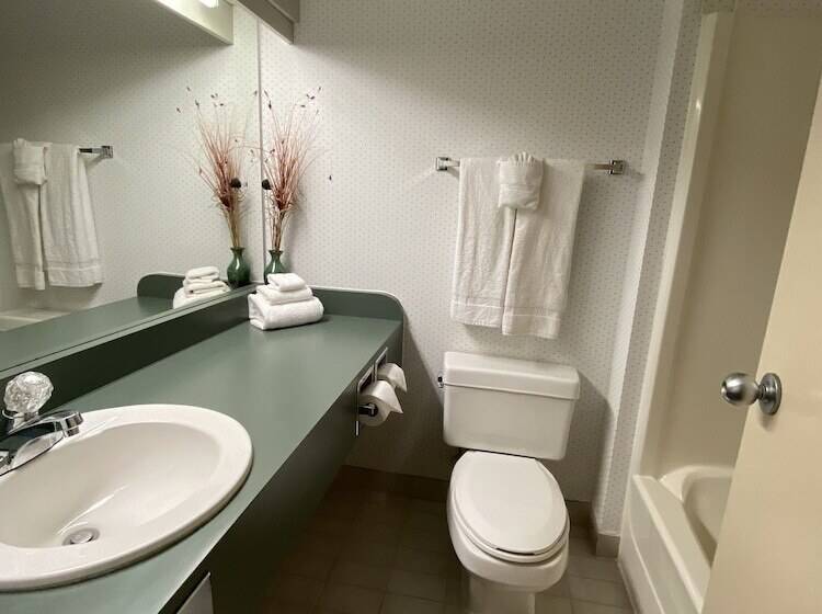 2ダブルベッドのスタンダードルーム, Riverside Resort & Conference Centre