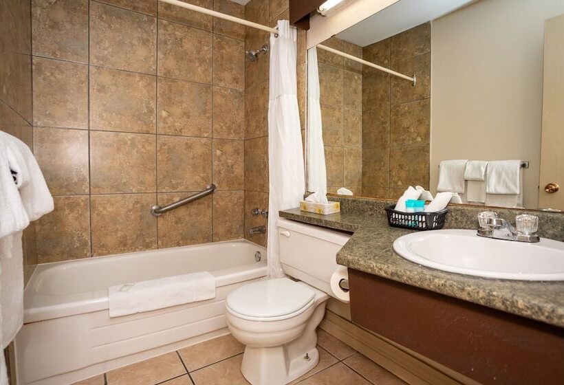 Standardzimmer 2 Doppelbetten, Canadas Best Value Inn & Suites Charlottetown