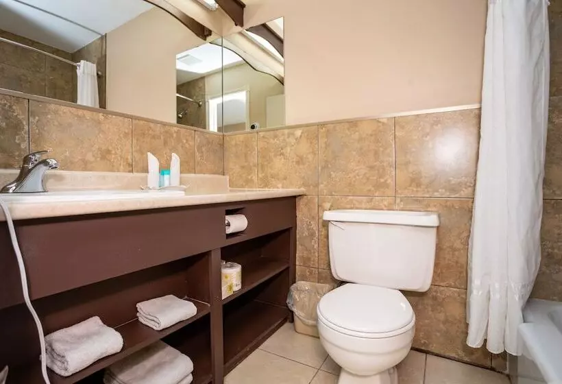 2ダブルベッドのスタンダードルーム, Canadas Best Value Inn & Suites Charlottetown