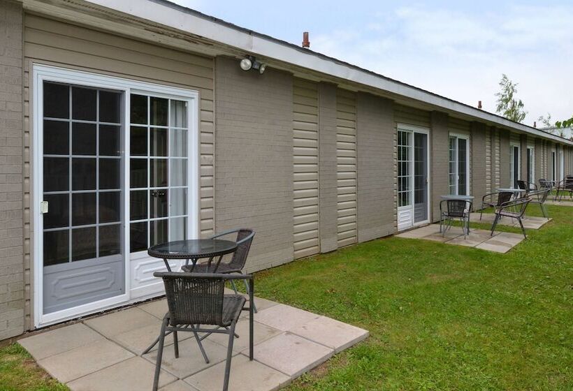 ２ダブルベッドのスタンダードルーム, Canadas Best Value Inn & Suites Charlottetown
