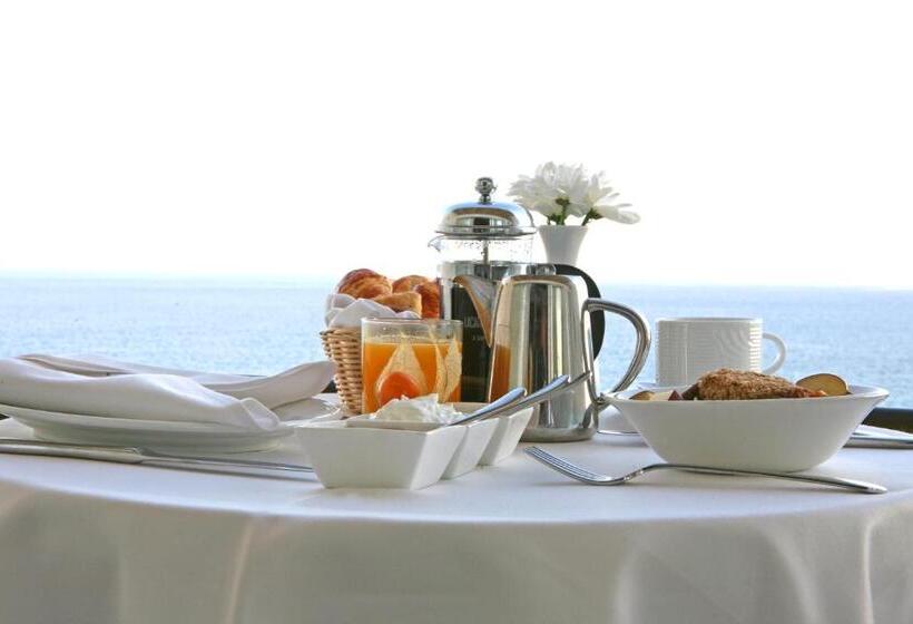 이그제큐티브 스위트, Crowne Plaza Limassol, An Ihg