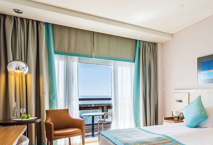 프리미엄 룸, Crowne Plaza Limassol, An Ihg