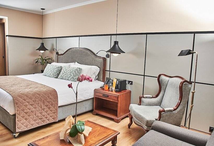 スーペリアールーム, Poblado Plaza