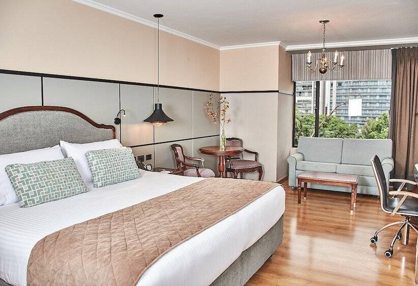 スーペリアールーム, Poblado Plaza