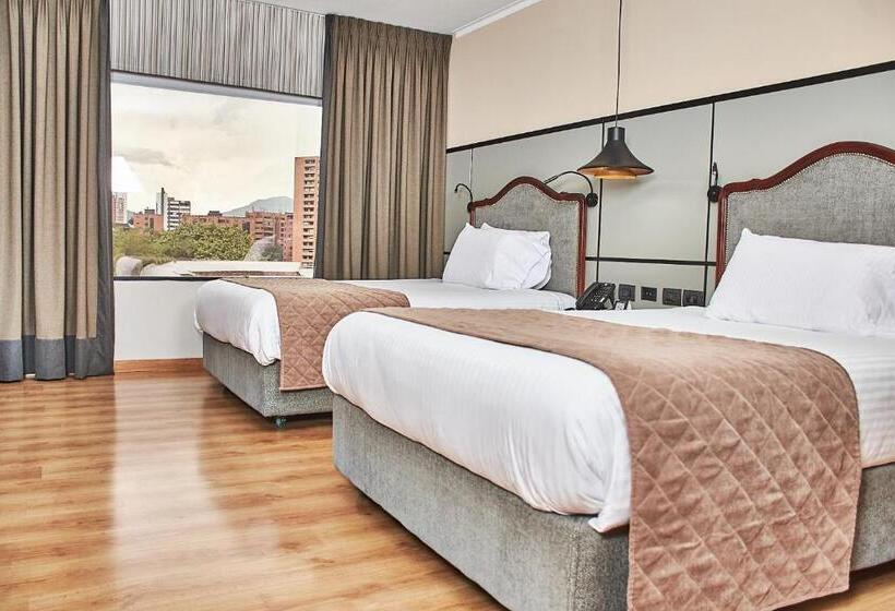 スーペリアールーム, Poblado Plaza