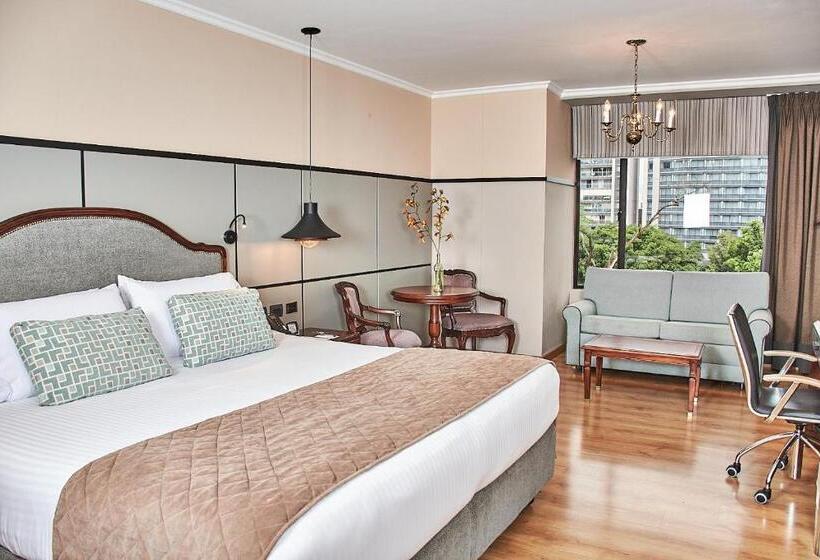 スーペリアールーム, Poblado Plaza