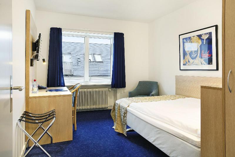 غرفة قياسية فردية, Herning City