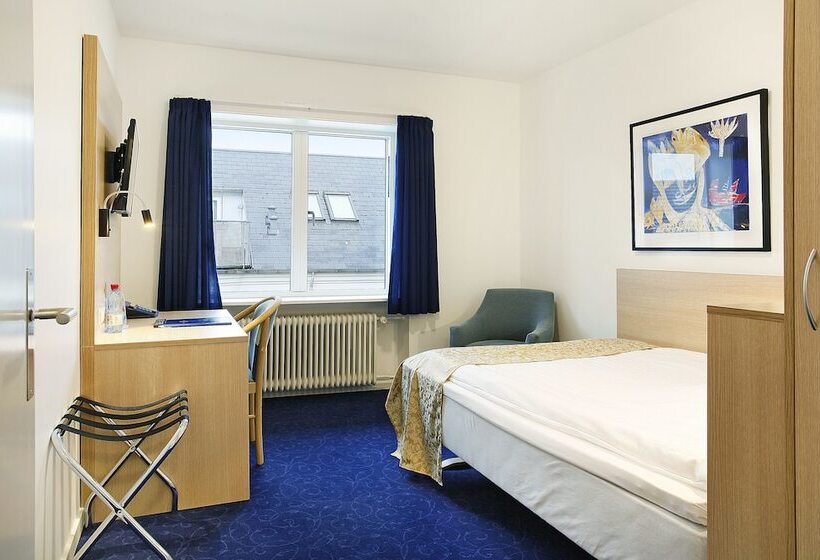 غرفة قياسية فردية, Herning City