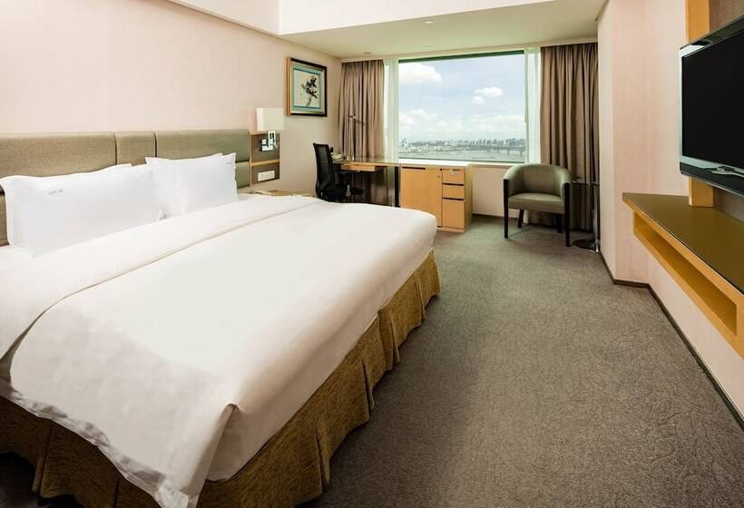 Camera Premium, Holiday Inn Wuhan Riverside, An Ihg