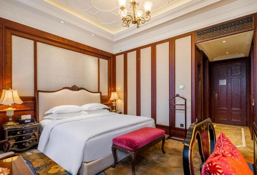 اتاق لوکس با چشمانداز شهر, Shanghai Donghu