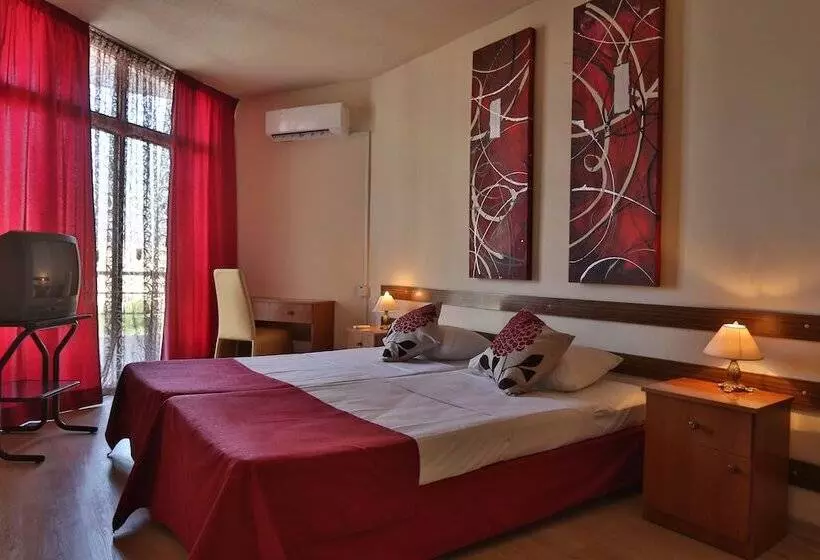 Pokój Ekonomiczny, Sylva