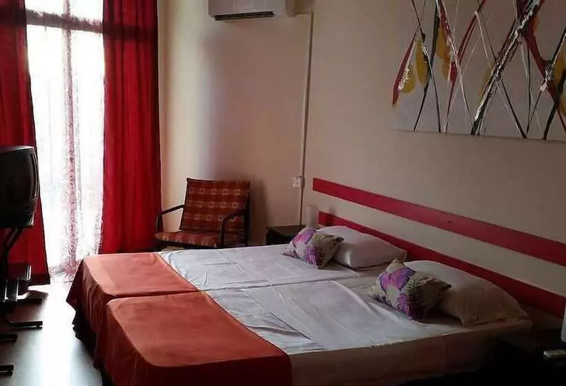 Pokój Standard Trzyosobowy, Sylva