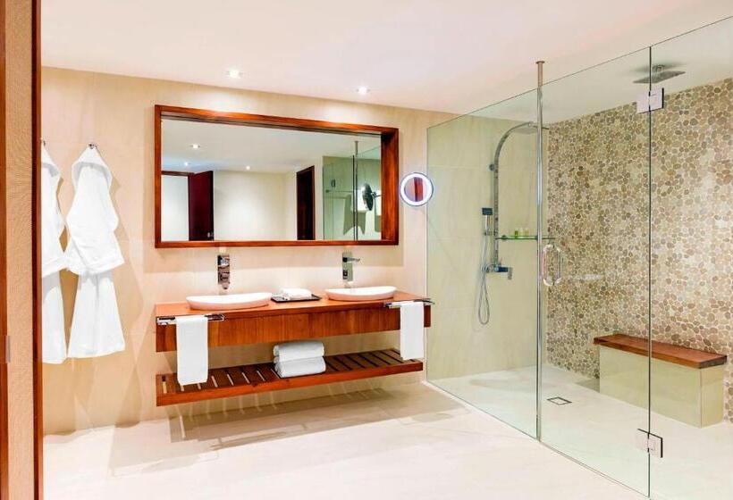 베이직 스튜디오, The Westin Fiji Golf Resort & Spa