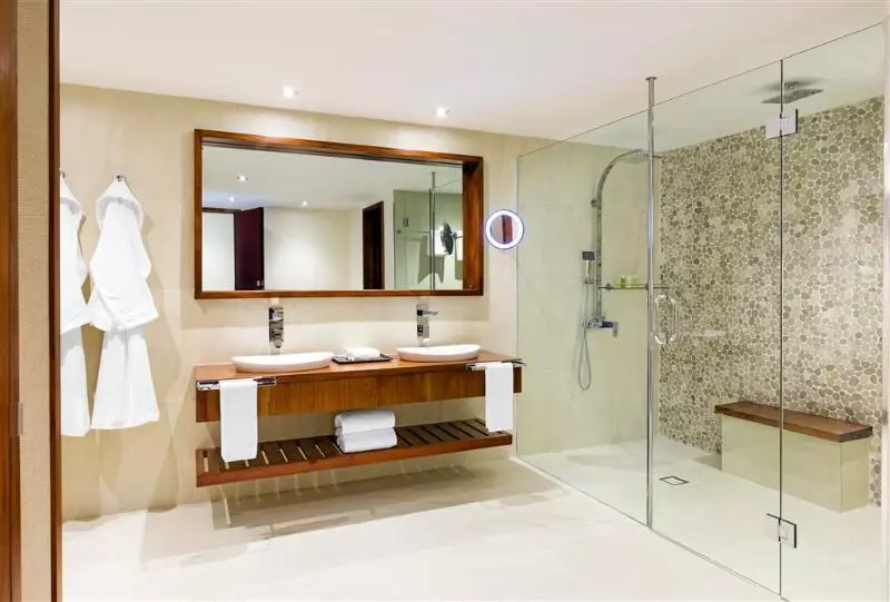 اتاق استاندارد با تخت بزرگ, The Westin Fiji Golf Resort & Spa