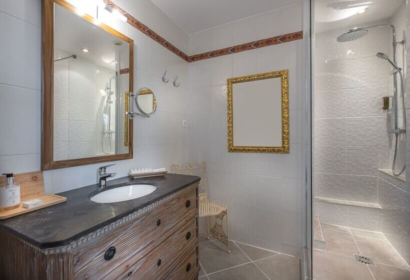 Номер Стандарт, Auberge Du Bon Laboureur Chenonceaux