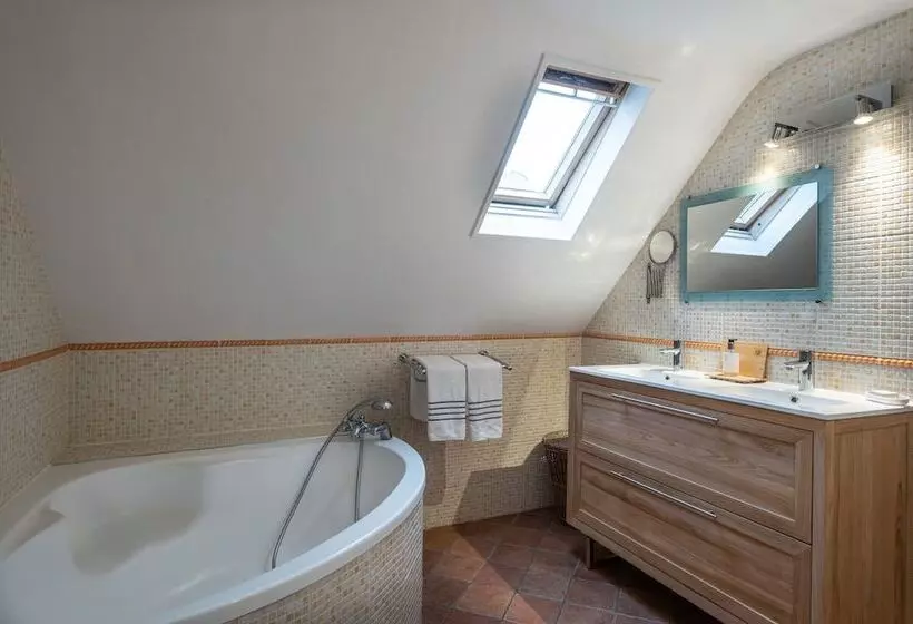 スイート（家族用）, Auberge Du Bon Laboureur Chenonceaux