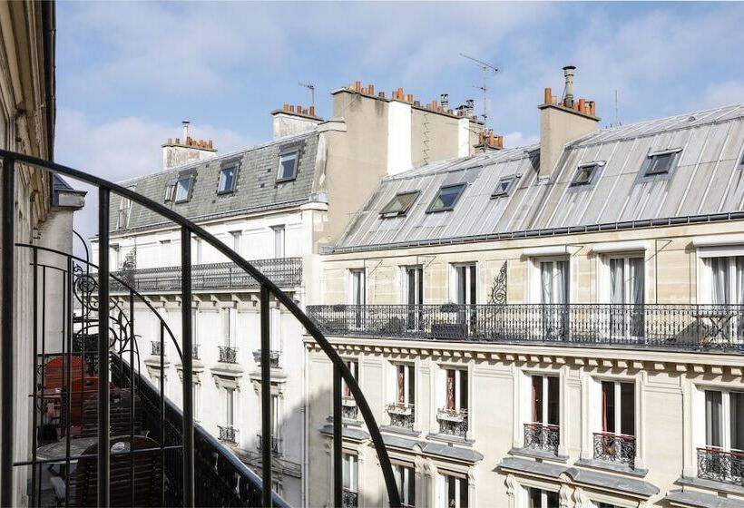 スタンダードトリプルルーム, Berne Opera