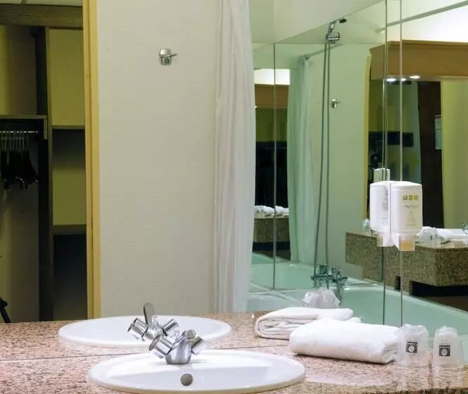 スーペリアールーム, Comfort Hotel Toulouse Sud