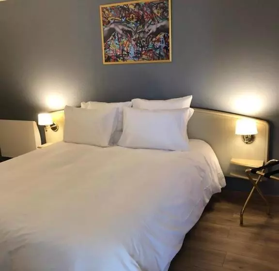 スタンダードルーム, Grand Hôtel D Espagne