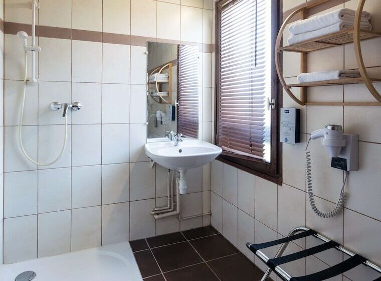 Standard-huone Parivuode, Hôtel Kyriad Caen Sud   Ifs