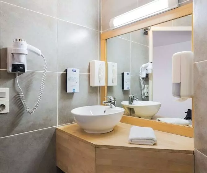 ダブルベッドスタンダードルーム, Hôtel Kyriad Caen Sud Ifs