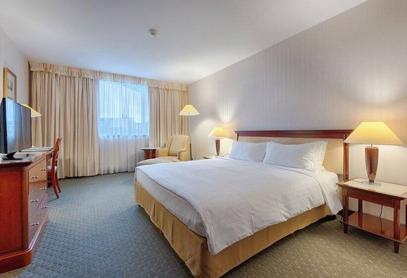 Номер Deluxe, Occidental Paris Levallois