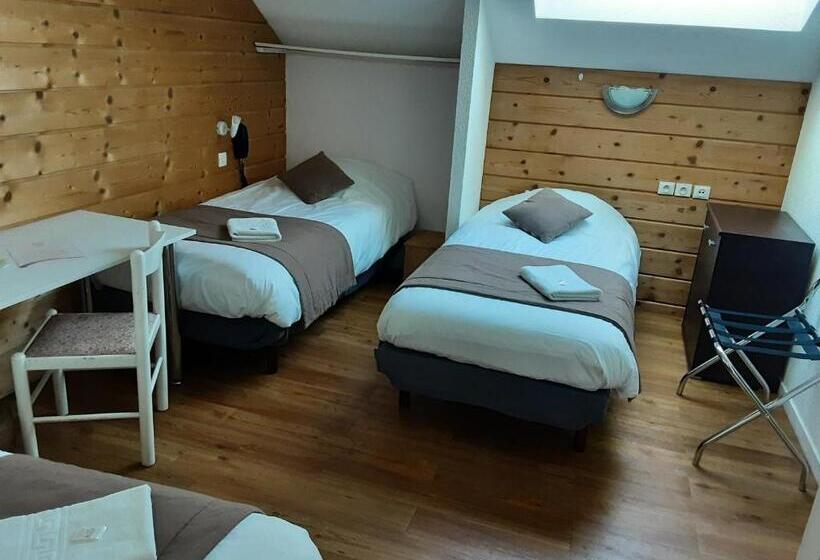 غرفة قياسية ثلاثية, Acacia Nancy Sud Luneville