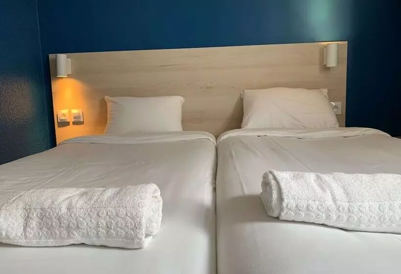 اتاق استاندارد, Kyriad Direct Dreux