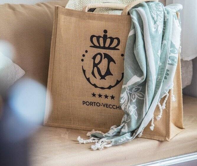 اتاق راحتی, Le Roi Theodore & Spa