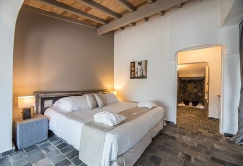 سوییت, Le Roi Theodore & Spa