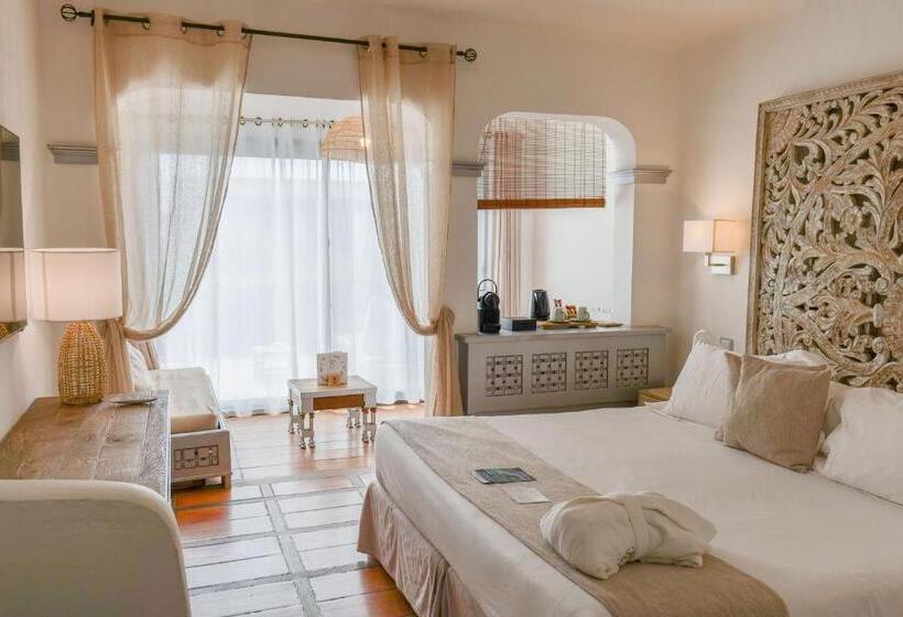 Superior Room with Terrace, Le Roi Theodore & Spa