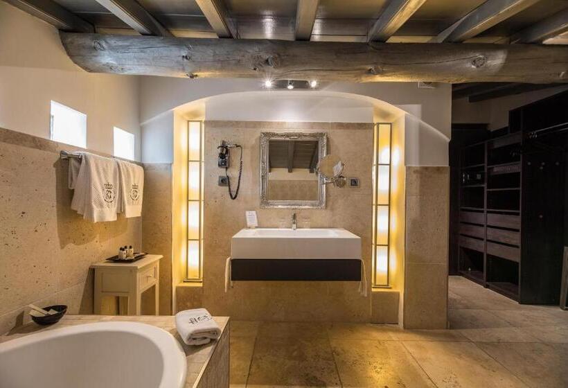 سوییت, Le Roi Theodore & Spa