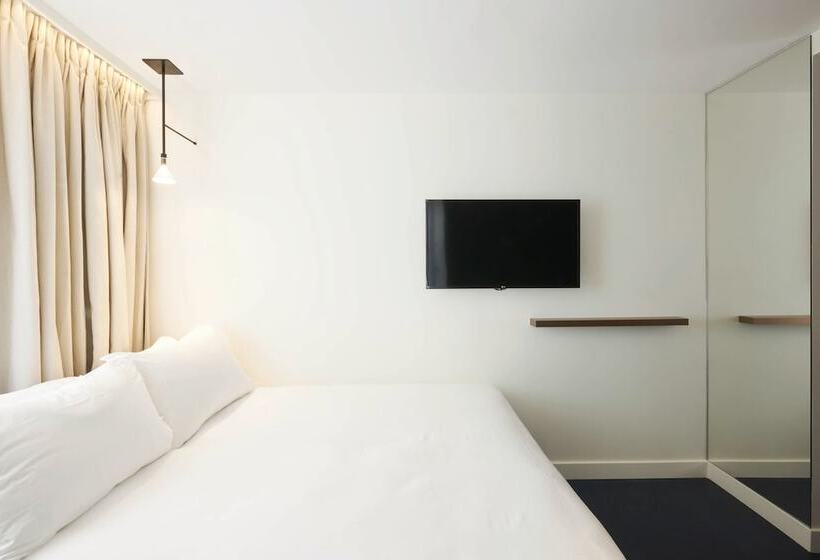 اتاق استاندارد یک نفره, Perpetual Elysée Montaigne