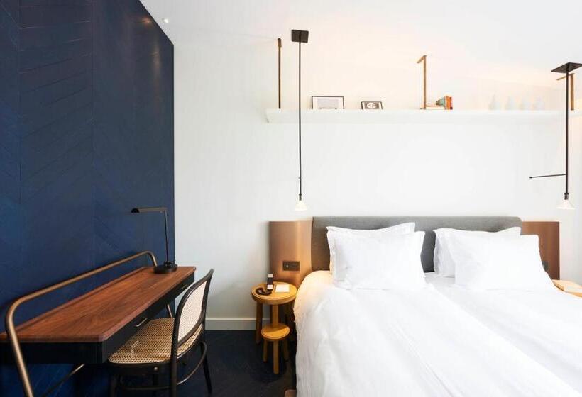 اتاق لوکس با بالکن, Perpetual Elysée Montaigne