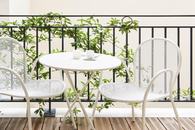 اتاق لوکس با بالکن, Perpetual Elysée Montaigne