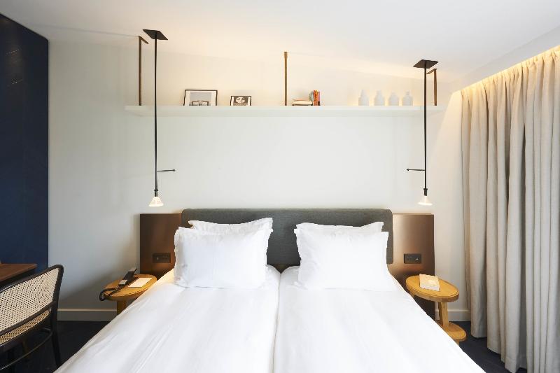 اتاق لوکس با بالکن, Perpetual Elysée Montaigne